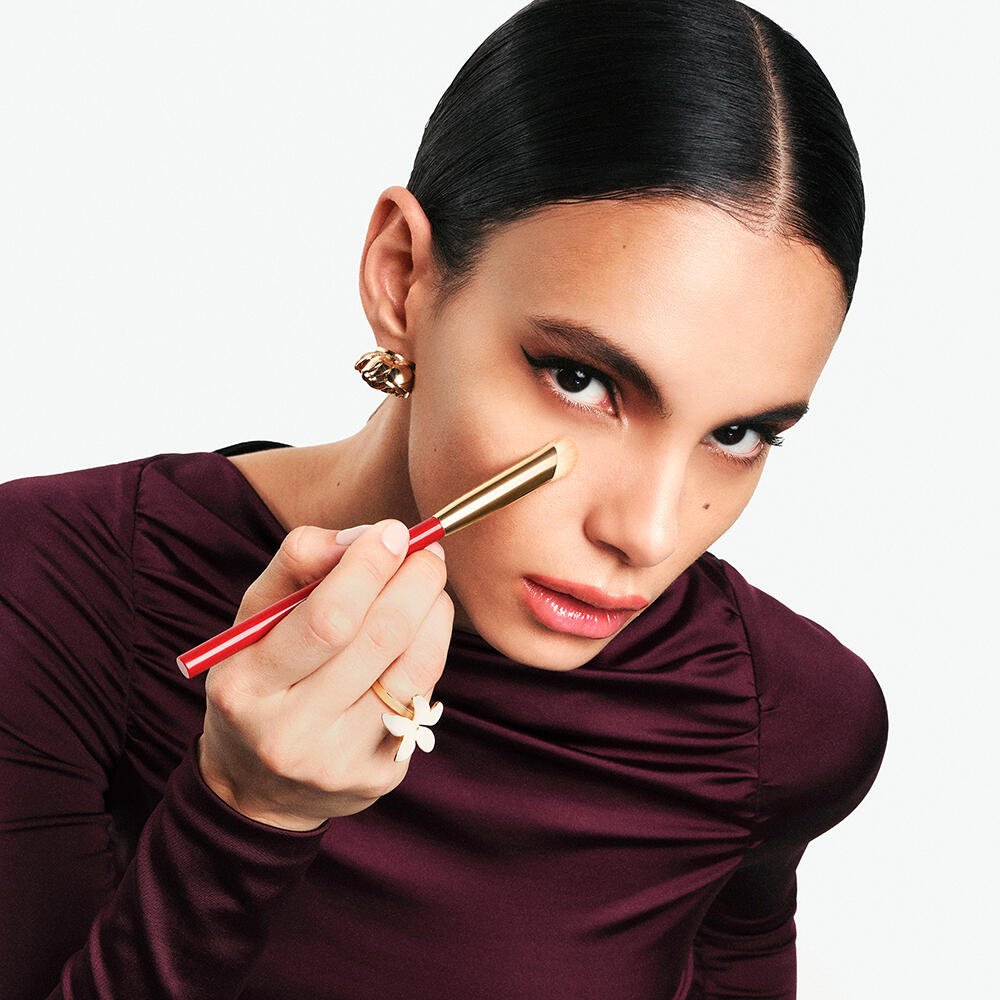 CH NUDE CUOTURE BRIGHTENER BRUSH (BROCHA DE MAQUILLAJE)